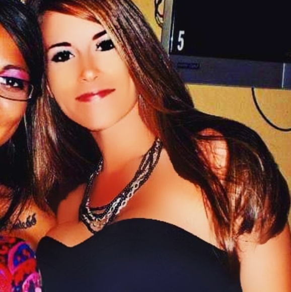 Meet Posh Ambassador, Tiffany!! 💕 - Picture 3 of 8